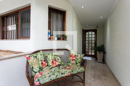 Casa à venda com 219m², 3 quartos e 3 vagasEntrada
