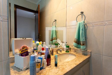 Casa à venda com 219m², 3 quartos e 3 vagasBanheiro da Suíte 2