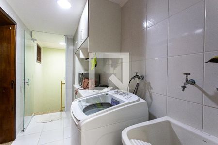 Casa à venda com 219m², 3 quartos e 3 vagasÁrea de Serviço