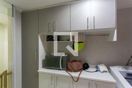 Casa à venda com 219m², 3 quartos e 3 vagasÁrea de Serviço