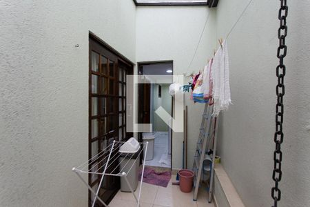 Casa à venda com 219m², 3 quartos e 3 vagasCorredor