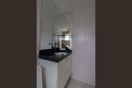 Banheiro da Suíte 1 de casa para alugar com 3 quartos, 200m² em Vargem Pequena, Rio de Janeiro