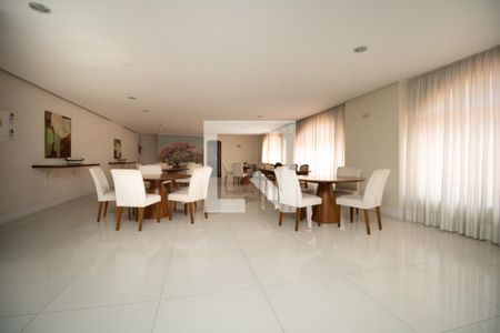 Apartamento à venda com 123m², 4 quartos e 1 vaga Apartamento à venda com 123m², 4 quartos e 1 vagaÁrea comum - Salão de festas