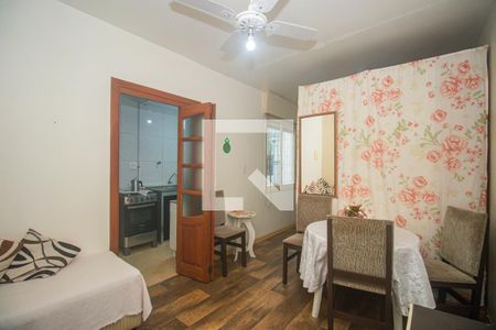 Sala de apartamento para alugar com 1 quarto, 32m² em Vila Ipiranga, Porto Alegre
