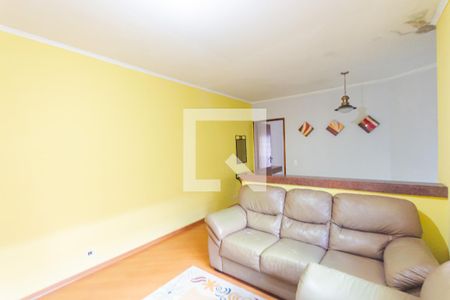 Casa à venda com 240m², 3 quartos e 2 vagas Casa à venda com 240m², 3 quartos e 2 vagasSala de TV