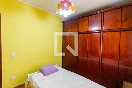 Casa à venda com 240m², 3 quartos e 2 vagas Casa à venda com 240m², 3 quartos e 2 vagasQuarto 2