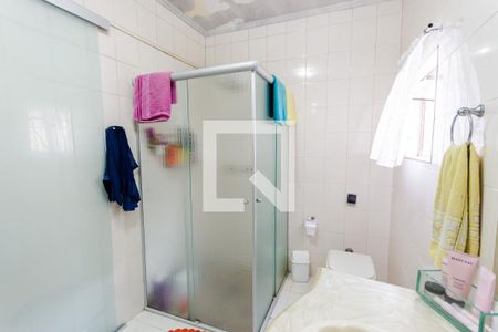 Casa à venda com 240m², 3 quartos e 2 vagas Casa à venda com 240m², 3 quartos e 2 vagasBanheiro da Suíte