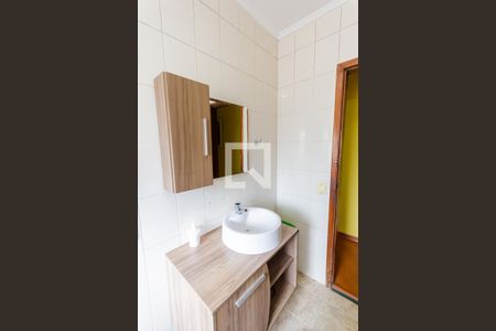 Casa à venda com 240m², 3 quartos e 2 vagas Casa à venda com 240m², 3 quartos e 2 vagasBanheiro