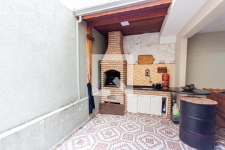 Casa à venda com 240m², 3 quartos e 2 vagas Casa à venda com 240m², 3 quartos e 2 vagasÁrea Gourmet