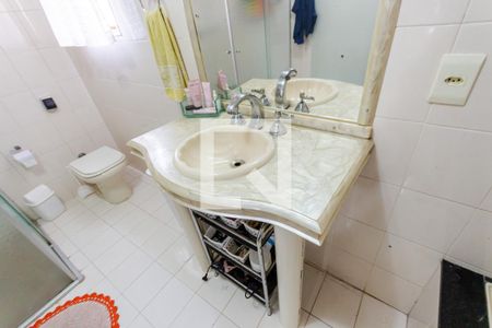 Casa à venda com 240m², 3 quartos e 2 vagas Casa à venda com 240m², 3 quartos e 2 vagasPia