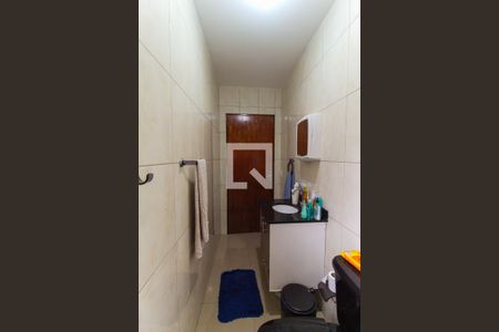 Casa à venda com 130m², 4 quartos e 2 vagasBanheiro 1