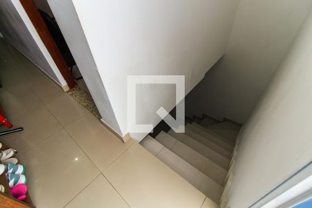 Casa à venda com 130m², 4 quartos e 2 vagasEscada