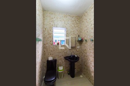 Casa à venda com 130m², 4 quartos e 2 vagasBanheiro 2