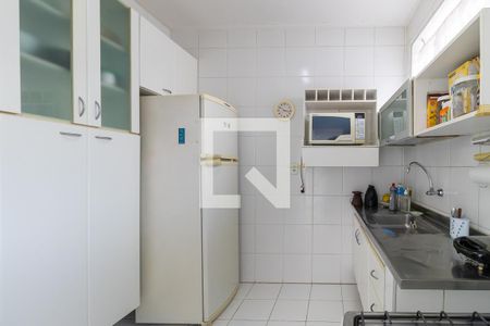 Apartamento à venda com 105m², 2 quartos e 1 vaga Apartamento à venda com 105m², 2 quartos e 1 vagaCozinha