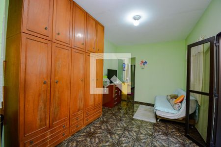 Casa à venda com 165m², 3 quartos e 2 vagas Casa à venda com 165m², 3 quartos e 2 vagasQuarto 3