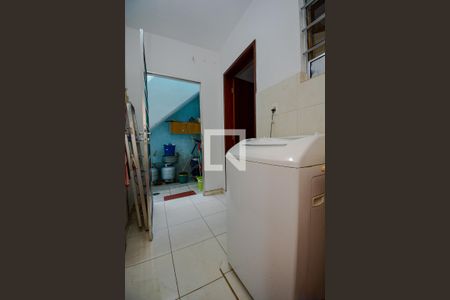 Casa à venda com 165m², 3 quartos e 2 vagas Casa à venda com 165m², 3 quartos e 2 vagasLavanderia