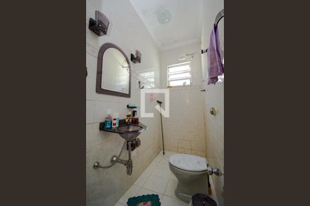 Casa à venda com 165m², 3 quartos e 2 vagas Casa à venda com 165m², 3 quartos e 2 vagasBanheiro suite