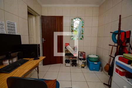 Casa à venda com 165m², 3 quartos e 2 vagas Casa à venda com 165m², 3 quartos e 2 vagasQuarto de serviço