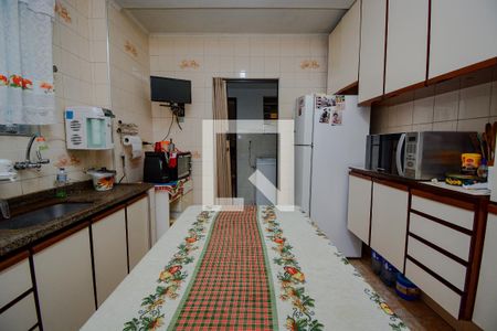 Casa à venda com 165m², 3 quartos e 2 vagas Casa à venda com 165m², 3 quartos e 2 vagasCozinha