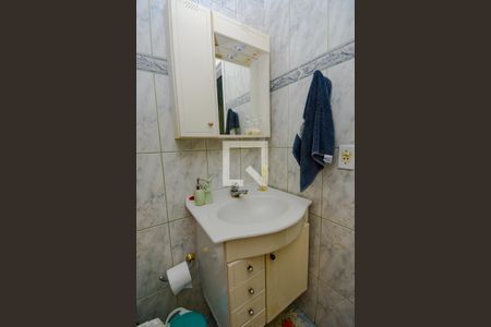 Casa à venda com 165m², 3 quartos e 2 vagas Casa à venda com 165m², 3 quartos e 2 vagasBanheiro - detalhe