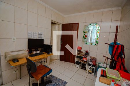 Casa à venda com 165m², 3 quartos e 2 vagas Casa à venda com 165m², 3 quartos e 2 vagasQuarto de serviço