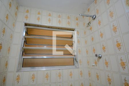 Casa à venda com 165m², 3 quartos e 2 vagas Casa à venda com 165m², 3 quartos e 2 vagasBanheiro - quarto de serviço