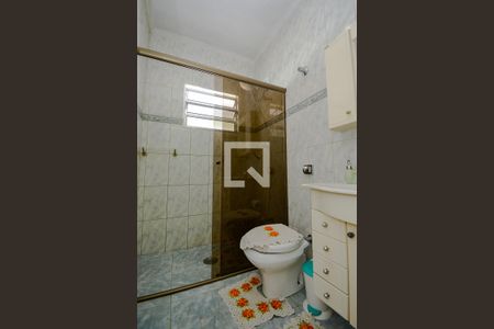 Casa à venda com 165m², 3 quartos e 2 vagas Casa à venda com 165m², 3 quartos e 2 vagasBanheiro