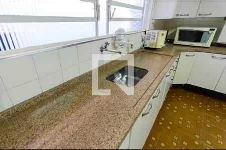 Casa à venda com 130m², 4 quartos e 3 vagasCozinha