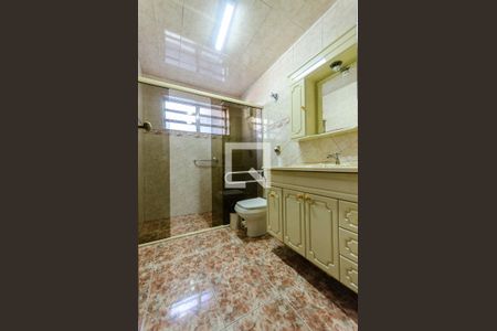 Casa à venda com 130m², 4 quartos e 3 vagasBanheiro 1