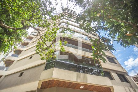 Apartamento à venda com 97m², 4 quartos e 2 vagasFachada