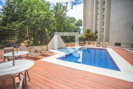 Apartamento à venda com 97m², 4 quartos e 2 vagasÁrea comum - Piscina