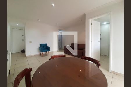 Sala de apartamento para alugar com 1 quarto, 72m² em Barra da Tijuca, Rio de Janeiro