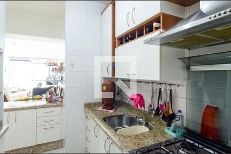 Apartamento à venda com 66m², 2 quartos e 2 vagasCozinha