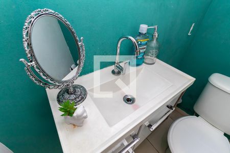 Casa de condomínio à venda com 70m², 2 quartos e 1 vagaLavabo