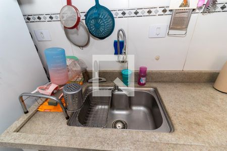 Casa de condomínio à venda com 70m², 2 quartos e 1 vagaCozinha - Torneira