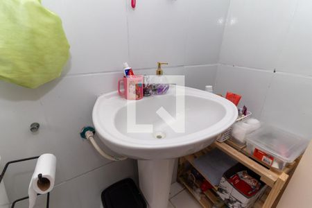 Casa de condomínio à venda com 70m², 2 quartos e 1 vagaBanheiro - torneira