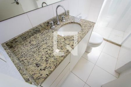 Apartamento à venda com 65m², 2 quartos e 2 vagasBanheiro social 1