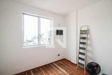 Apartamento para alugar com 74m², 3 quartos e sem vagaQuarto 2