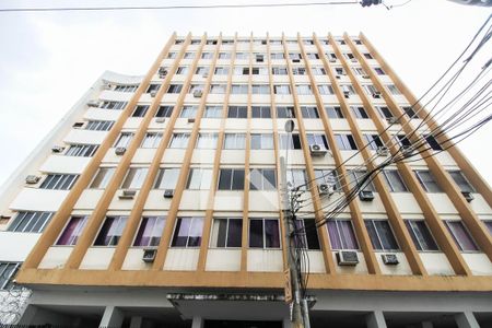 Apartamento para alugar com 74m², 3 quartos e sem vagaFachada