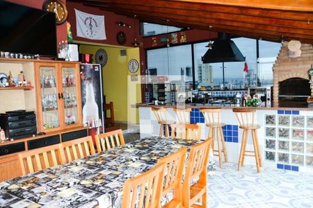 Apartamento à venda com 453m², 4 quartos e 3 vagas Apartamento à venda com 453m², 4 quartos e 3 vagasVarada