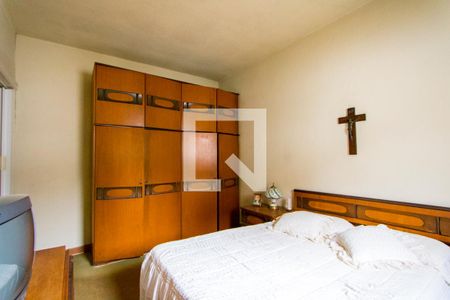 Quarto 2 de casa à venda com 2 quartos, 241m² em Vila Eldízia, Santo André