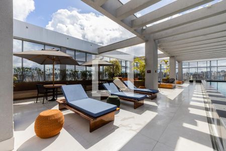 Studio para alugar com 38m², 1 quarto e sem vagaPiscina