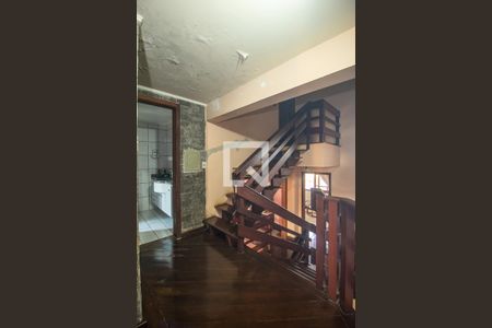 Casa à venda com 300m², 4 quartos e 2 vagasCorredor