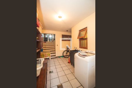 Casa à venda com 300m², 4 quartos e 2 vagasLavanderia