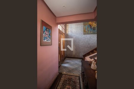 Casa à venda com 300m², 4 quartos e 2 vagasCorredor