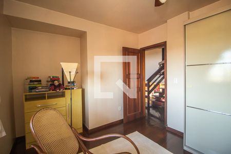 Casa à venda com 300m², 4 quartos e 2 vagasEscritório