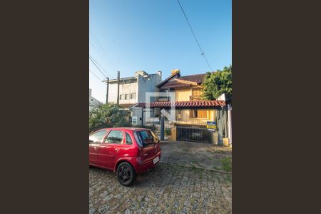 Casa à venda com 300m², 4 quartos e 2 vagasFachada