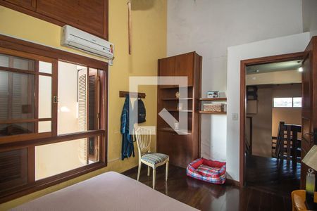 Casa à venda com 300m², 4 quartos e 2 vagasQuarto