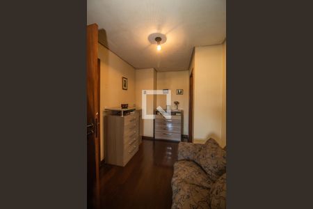 Suite de casa à venda com 4 quartos, 300m² em Espírito Santo, Porto Alegre