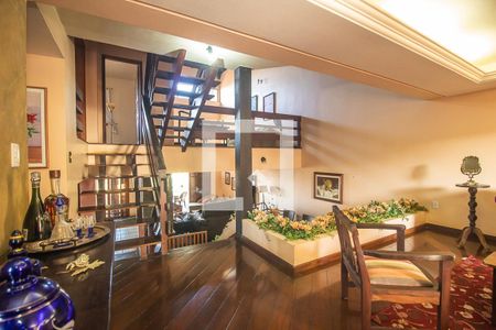 Sala 2 de casa à venda com 4 quartos, 300m² em Espírito Santo, Porto Alegre